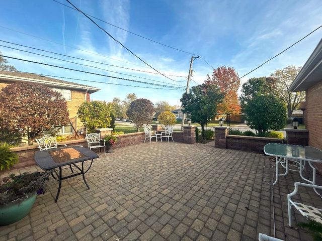 16409 Craig Drive, Oak Forest, IL 60452