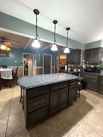 16409 Craig Drive, Oak Forest, IL 60452