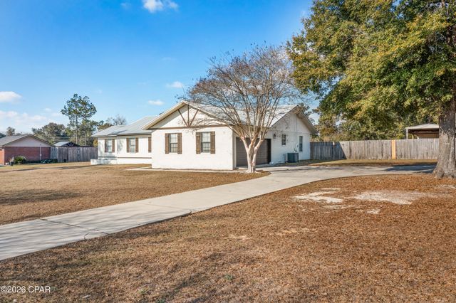 5227 Woodgate Way, Marianna, FL 32446