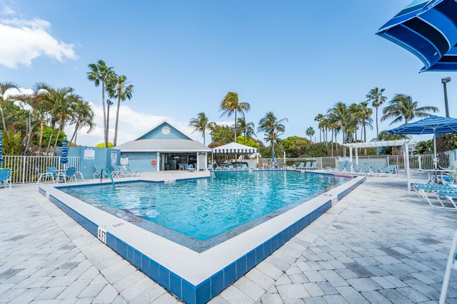 127 Ocean Dunes Circle, Jupiter, FL 33477