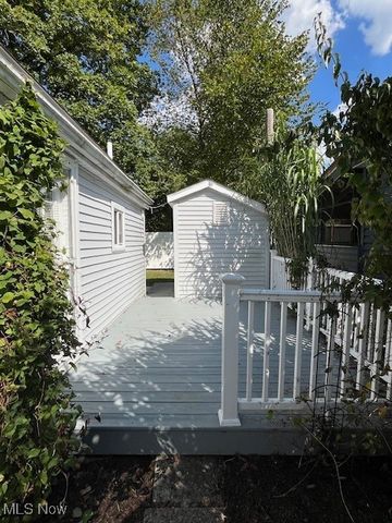 5825 Lake Road, Ashtabula, OH 44004