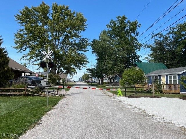 5825 Lake Road, Ashtabula, OH 44004