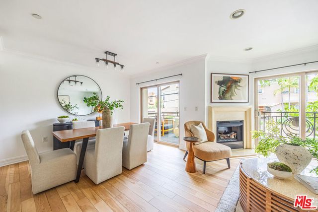 951 Granville Avenue 202, Los Angeles, CA 90049