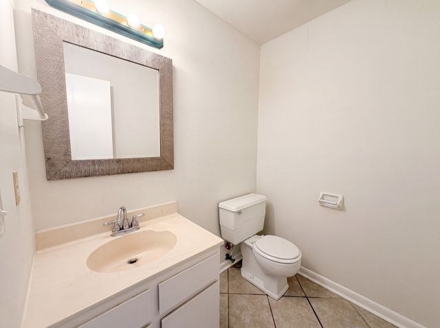 6924 Highland Park Dr, Nashville, TN 37205