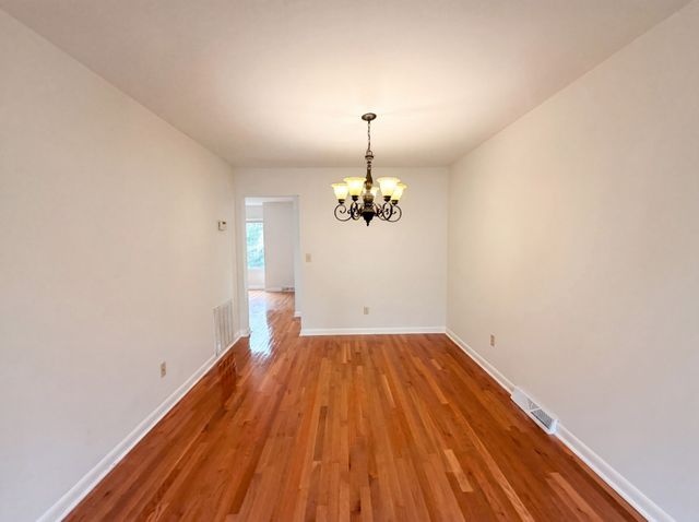 6924 Highland Park Dr, Nashville, TN 37205