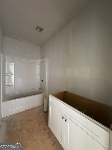 726 Primrose Circle, Greenville, GA 30222