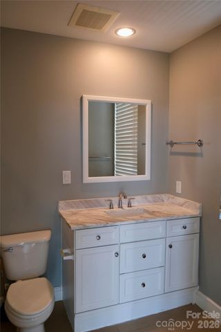 333 W Trade Street 1210, Charlotte, NC 28202