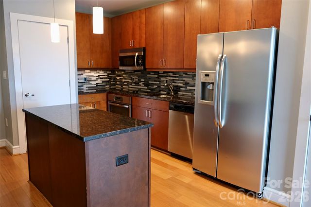 333 W Trade Street 1210, Charlotte, NC 28202