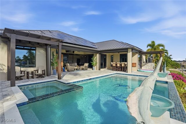 2728 SW 25th ST, Cape Coral, FL 33914