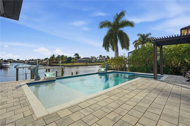 2728 SW 25th ST, Cape Coral, FL 33914