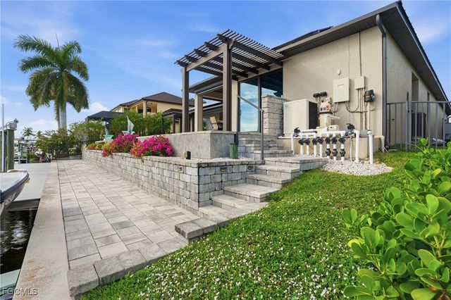 2728 SW 25th ST, Cape Coral, FL 33914