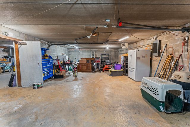 9510 Knolltop Road, Union, IL 60180