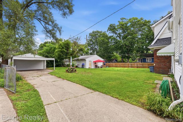 1010 Pearson Street, Ferndale, MI 48220