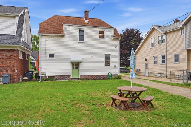 1010 Pearson Street, Ferndale, MI 48220