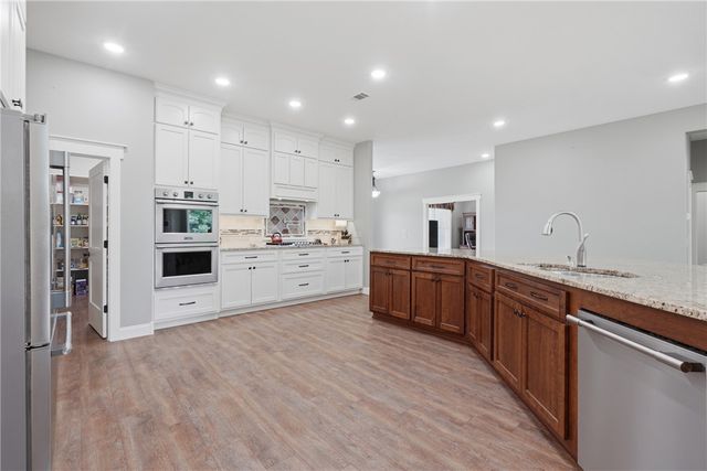 349 County Road 8491, Green Forest, AR 72638