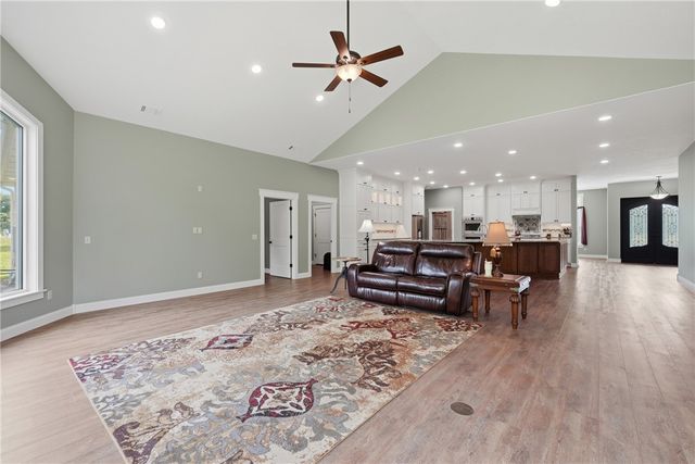 349 County Road 8491, Green Forest, AR 72638