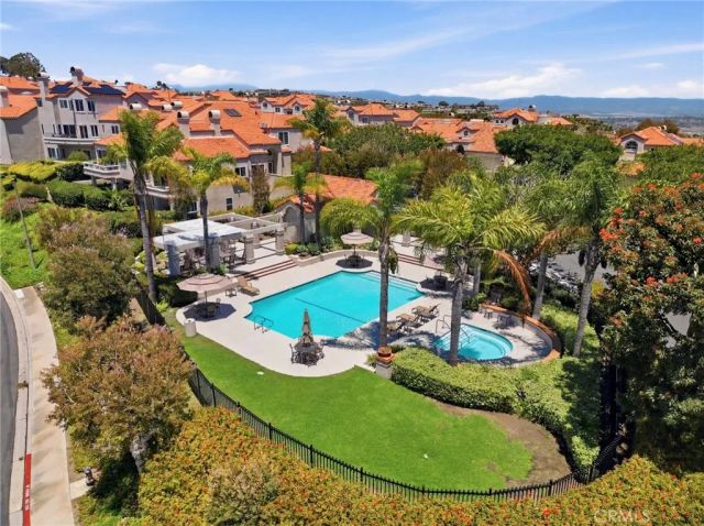 10 Toulon, Laguna Niguel, CA 92677