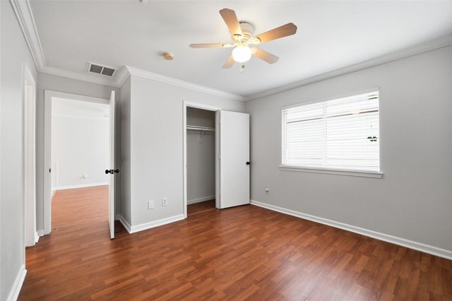 1549 Nichole Woods Drive, Houston, TX 77047