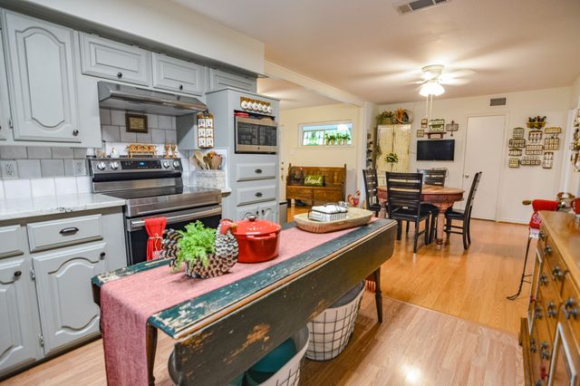 529 Lee Street, Cedar Hill, TX 75104