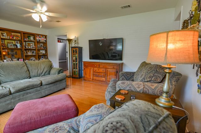 529 Lee Street, Cedar Hill, TX 75104