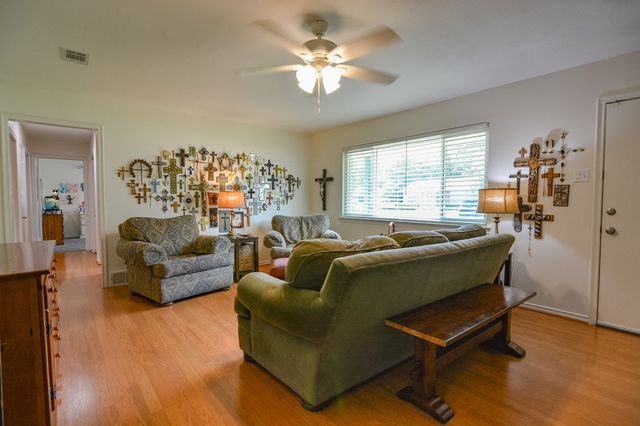 529 Lee Street, Cedar Hill, TX 75104