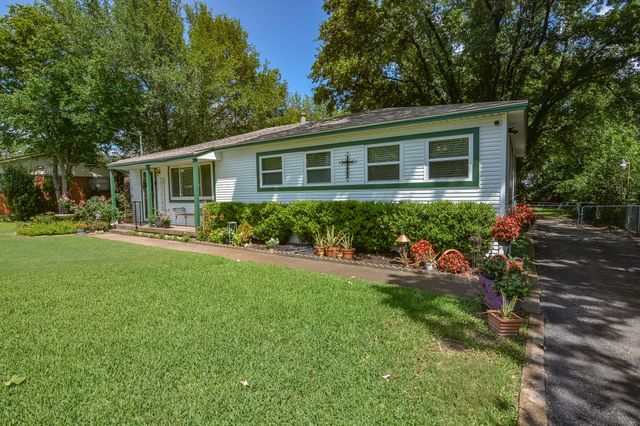 529 Lee Street, Cedar Hill, TX 75104