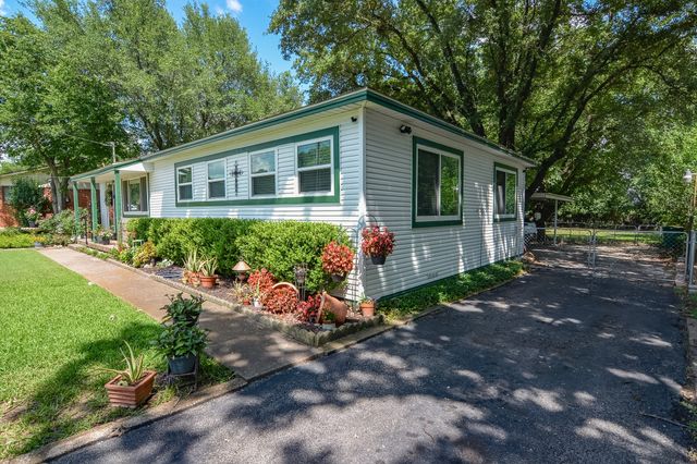 529 Lee Street, Cedar Hill, TX 75104
