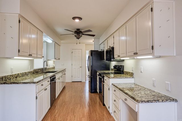 1 Magellan Circle, Hot Springs Village, AR 71909