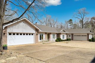 1 Magellan Circle, Hot Springs Village, AR 71909