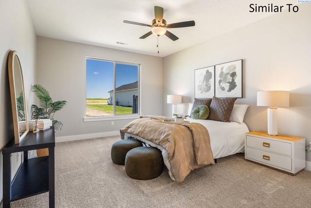 996 Miraflores Ave., West Richland, WA 99353