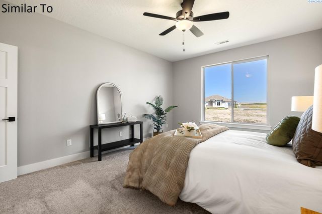996 Miraflores Ave., West Richland, WA 99353