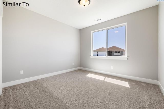 996 Miraflores Ave., West Richland, WA 99353