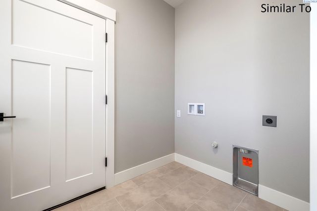996 Miraflores Ave., West Richland, WA 99353