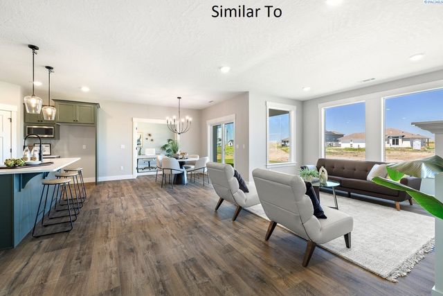 996 Miraflores Ave., West Richland, WA 99353