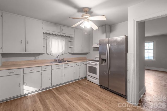 4430 W Tyvola Road, Charlotte, NC 28208