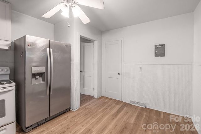 4430 W Tyvola Road, Charlotte, NC 28208