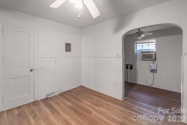 4430 W Tyvola Road, Charlotte, NC 28208