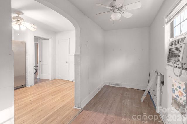 4430 W Tyvola Road, Charlotte, NC 28208