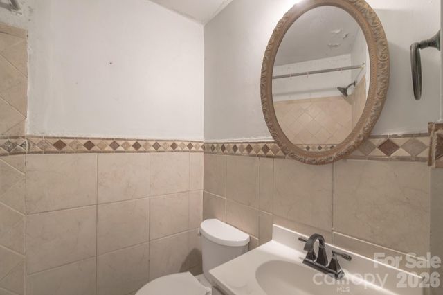 4430 W Tyvola Road, Charlotte, NC 28208