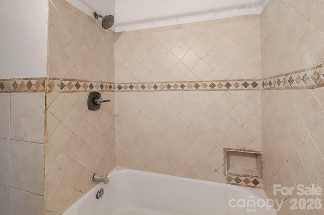 4430 W Tyvola Road, Charlotte, NC 28208