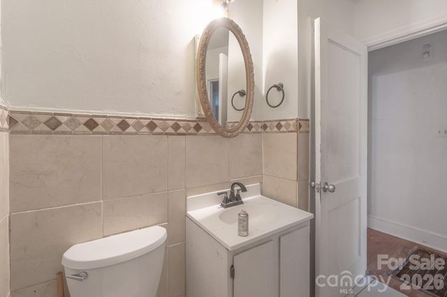 4430 W Tyvola Road, Charlotte, NC 28208