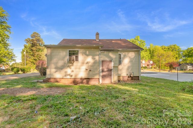 4430 W Tyvola Road, Charlotte, NC 28208