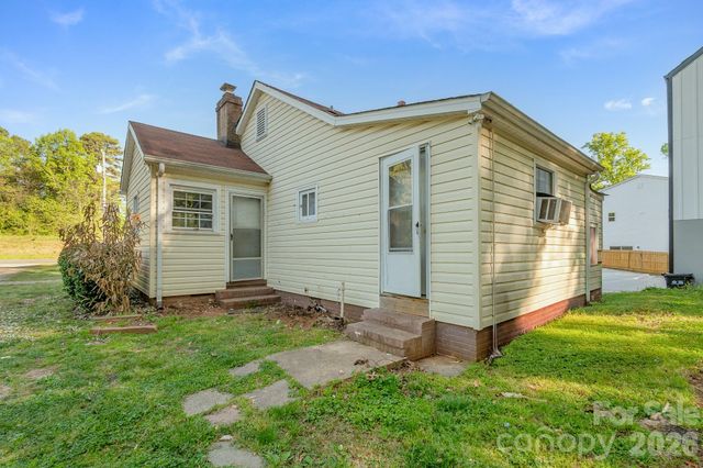 4430 W Tyvola Road, Charlotte, NC 28208