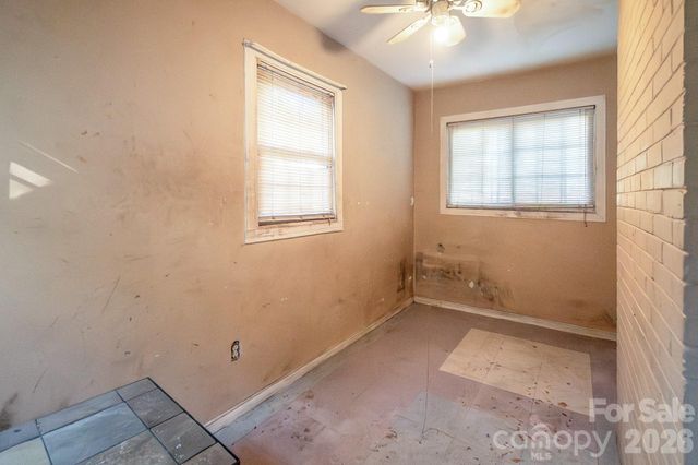 4430 W Tyvola Road, Charlotte, NC 28208