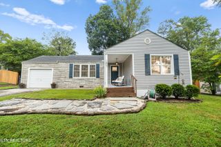 1807 Mac Alice Drive, Knoxville, TN 37918