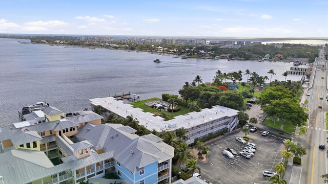 311 E Ocean Avenue 104, Lantana, FL 33462