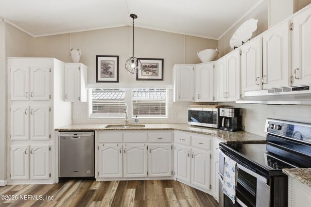 128 JILL Lane, Satsuma, FL 32189