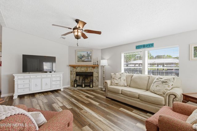 128 JILL Lane, Satsuma, FL 32189