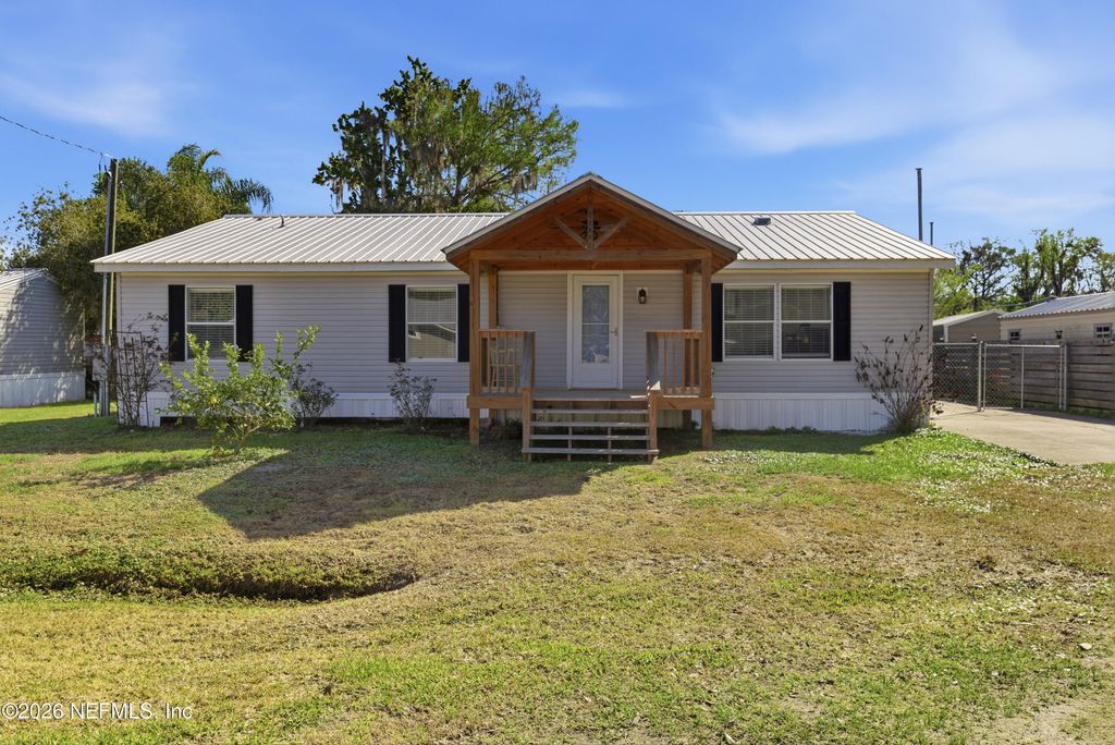 128 JILL Lane, Satsuma, FL 32189