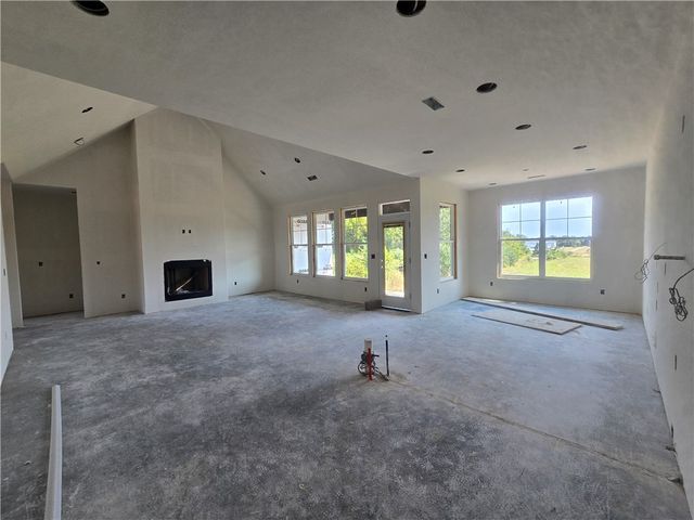 1031 NW Vaughn Road, Bentonville, AR 72713